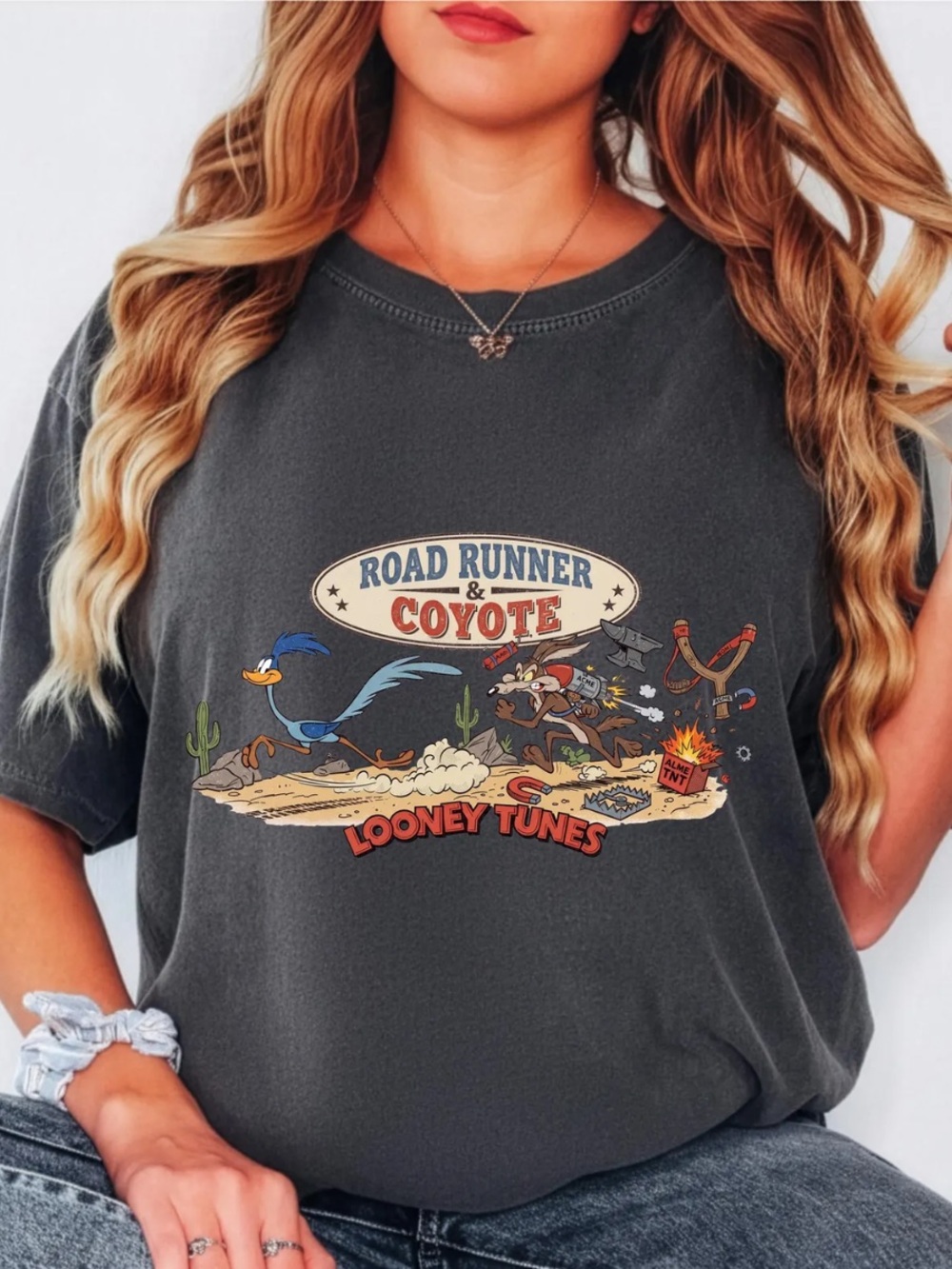Comfort Colors Pepper Looney Tunes Road Runner & Coyote Graphic Tee